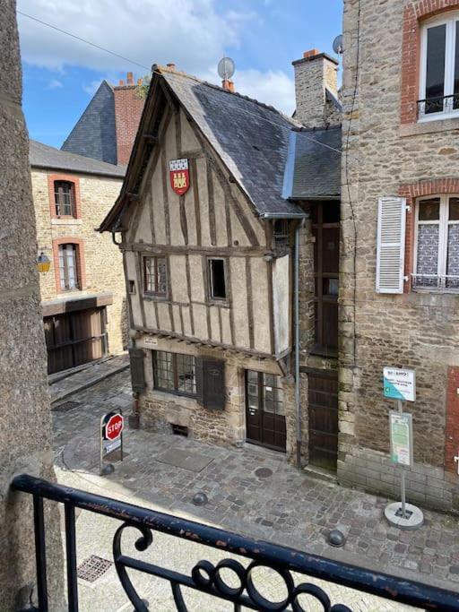 Appartement En Plein Coeur Historique De Динан Экстерьер фото